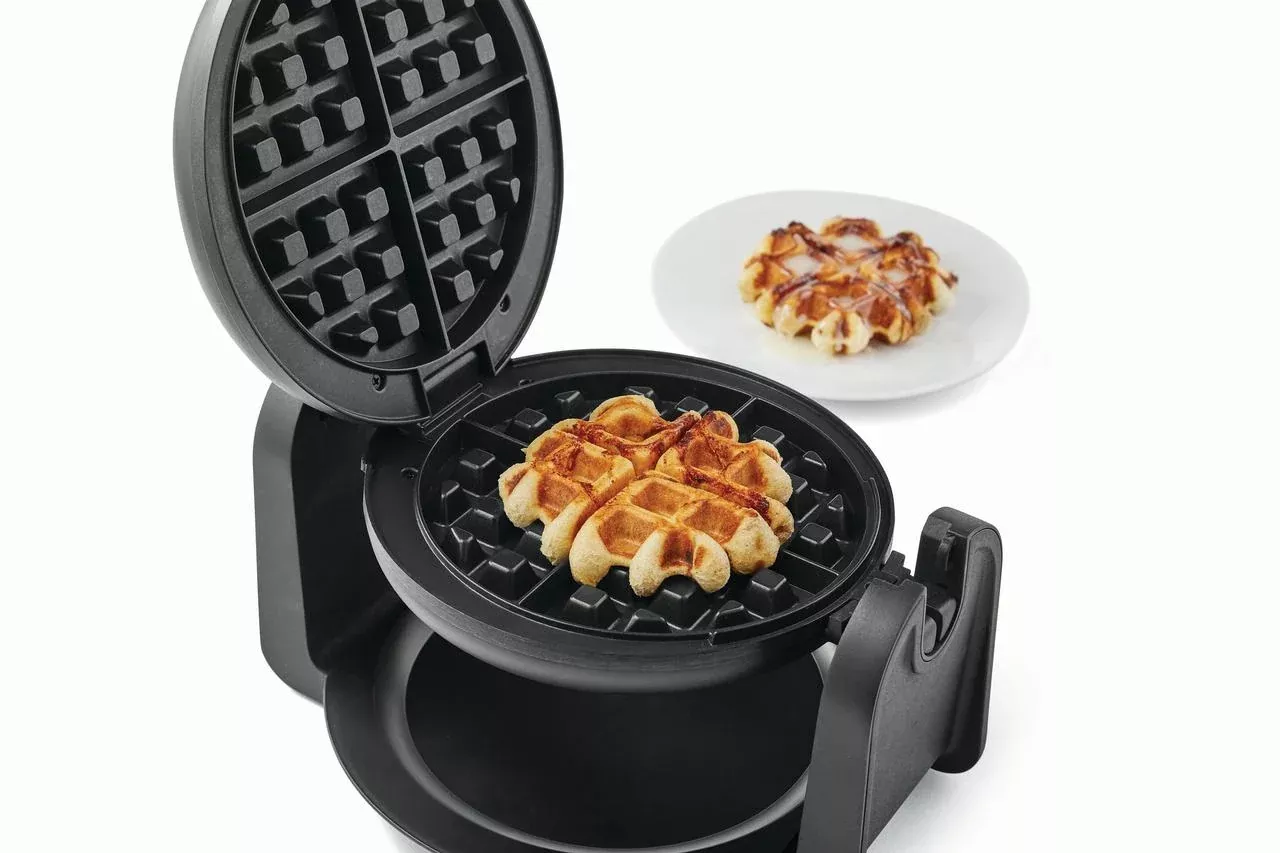 Farberware Single Flip Waffle Maker