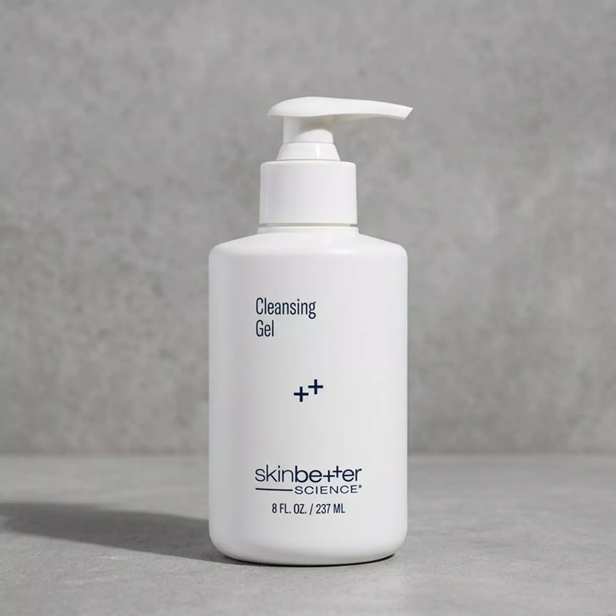 Skinbetter Science Cleansing Gel (8 fl oz / 237 ml)