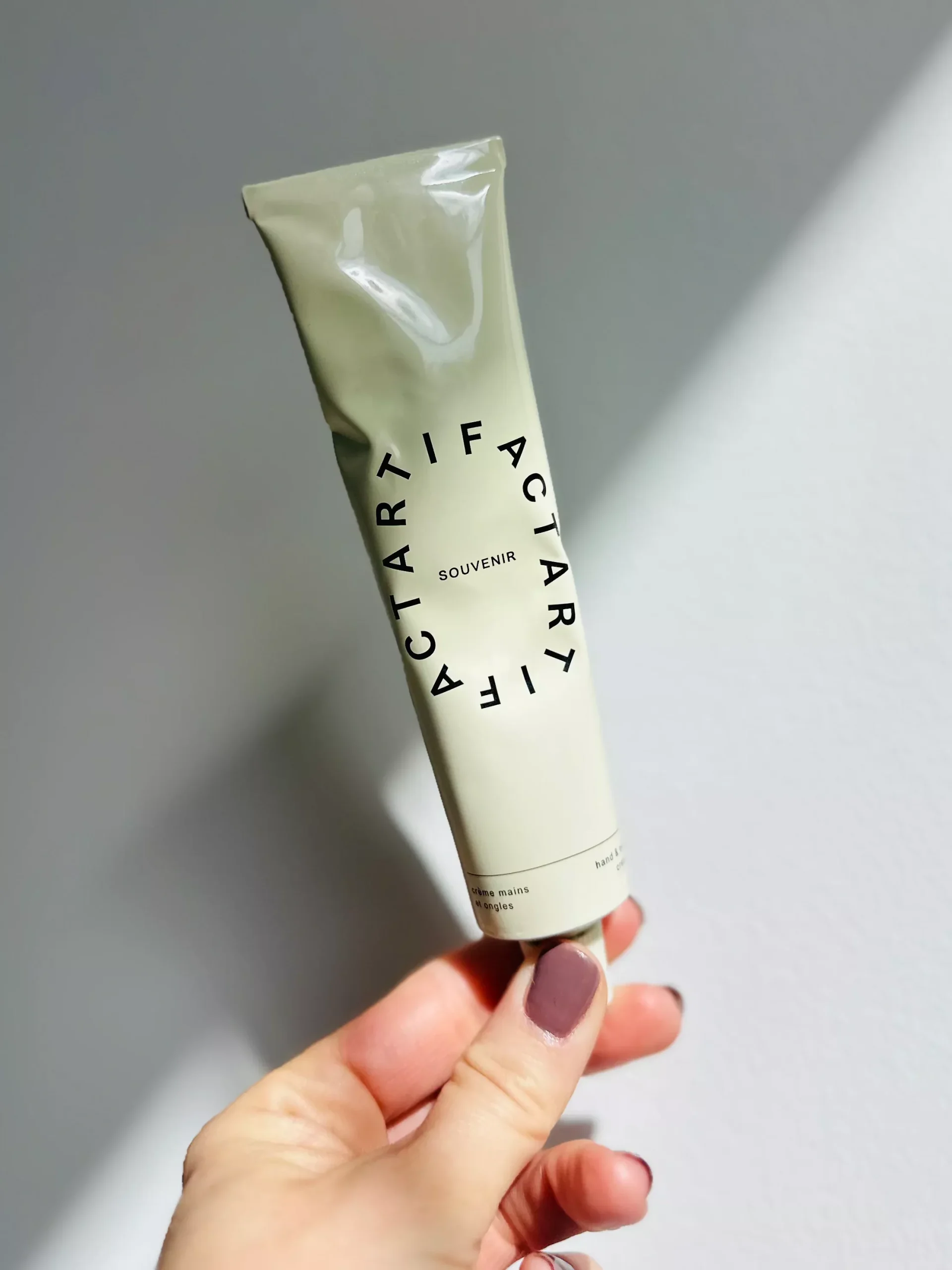 "Souvenir" Firm & Restore Hand Cream – Hydrating Hand & Nail Cream with Cupuaçu Butter